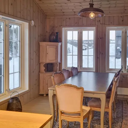 Дом отдыха 4 Bedroom Beautiful In